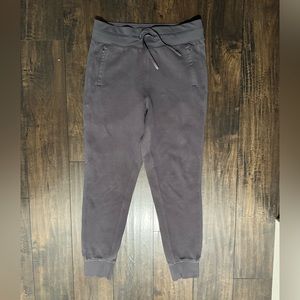 Lululemon joggers